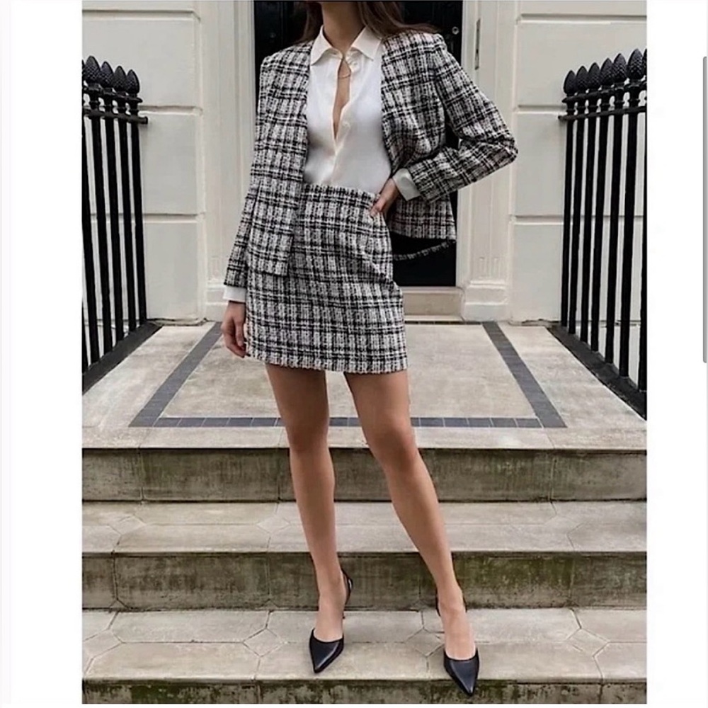 Babaton Tweed Set